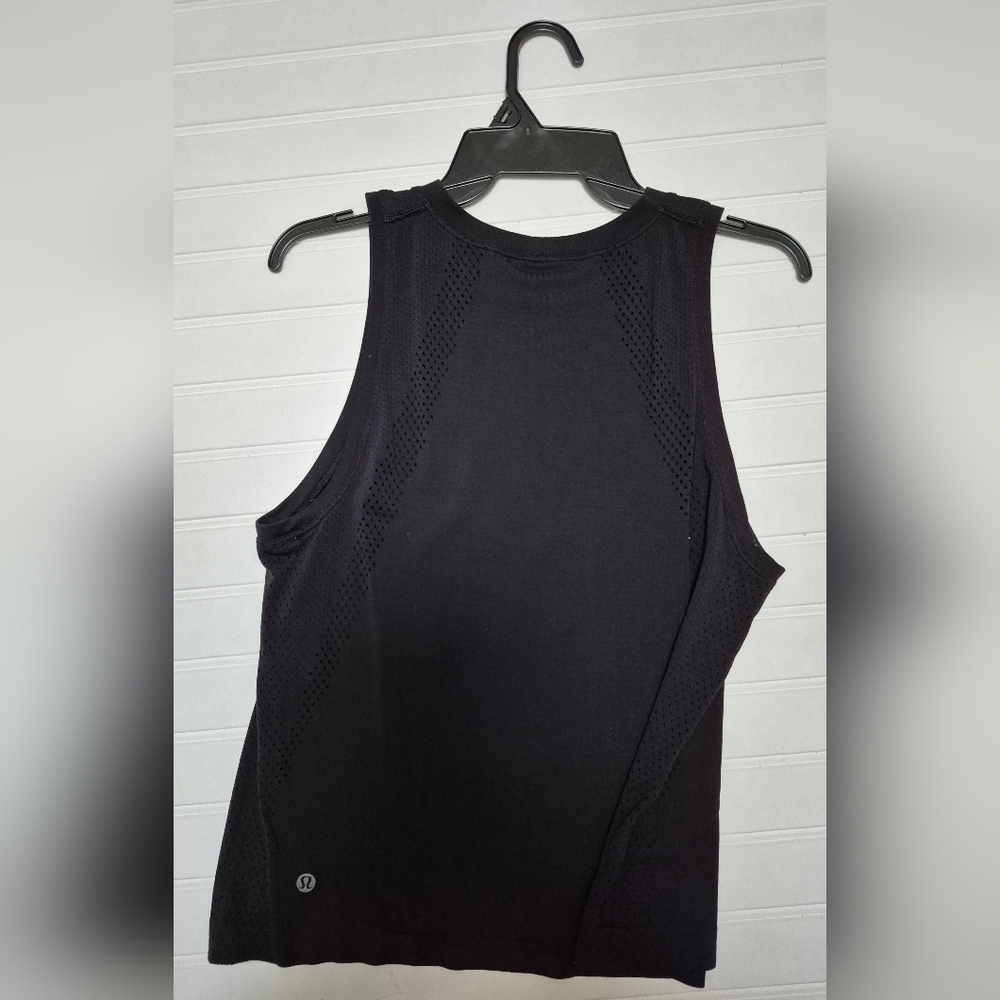 Black Sleeveless Women's Top Lululemon Size 6